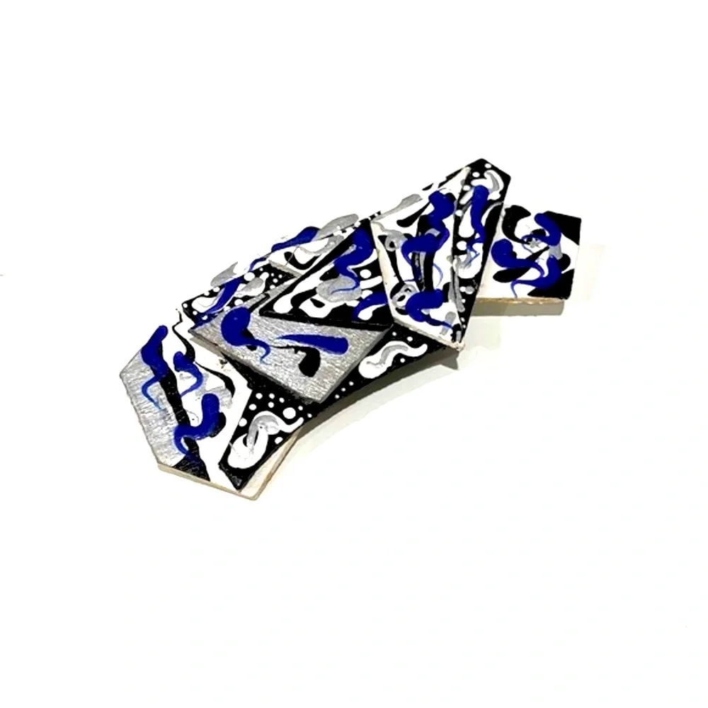 Vintage 80s mixed media pin. EUC